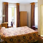 Hotel De La Place Des Alpes