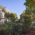 Hotel De La Place Des Alpes