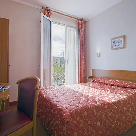 De La Place Des Alpes Hotel Parigi