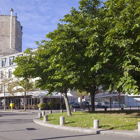 Hotel De La Place Des Alpes