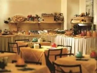 De La Place Des Alpes Hotel 2*