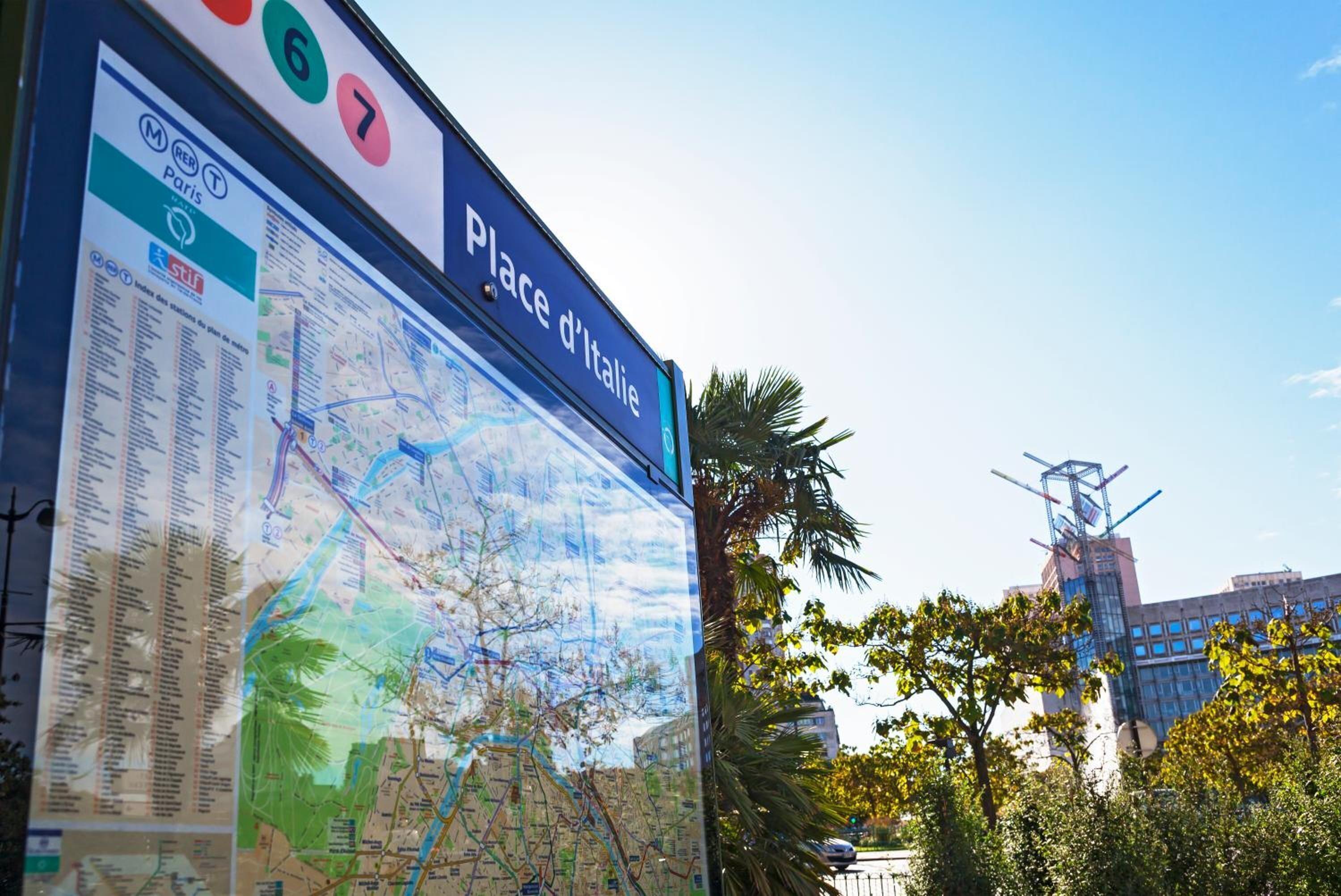 De La Place Des Alpes 2*