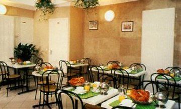 De La Place Des Alpes Paris