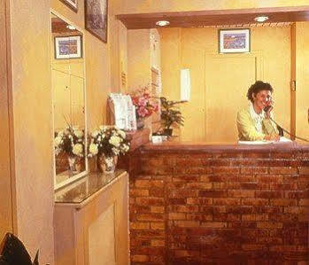 Hotel De La Place Des Alpes 2*