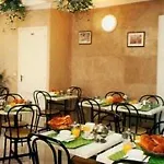 De La Place Des Alpes Hotel 2*