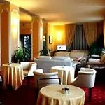 De La Place Des Alpes Hotel Paris